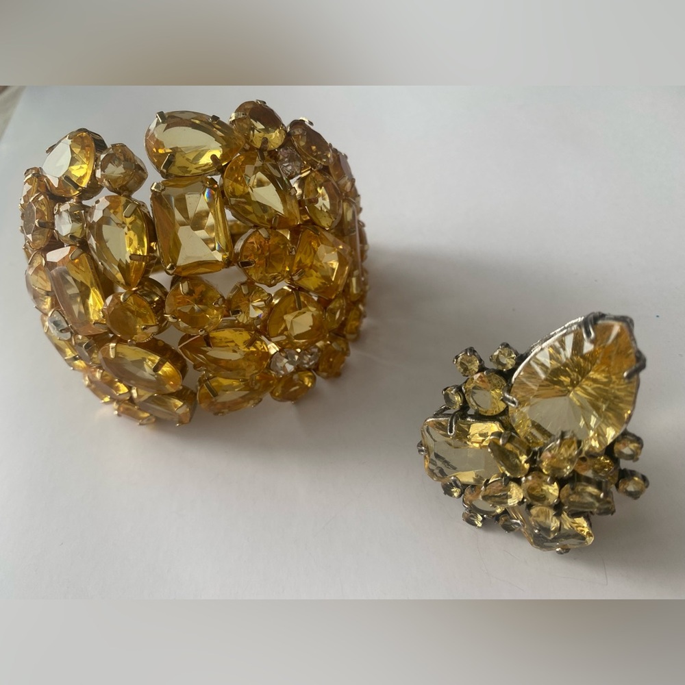 BCBGMAXAZRIA - Rhinestone Stone Cuff Bracelet - Picture 4 of 9